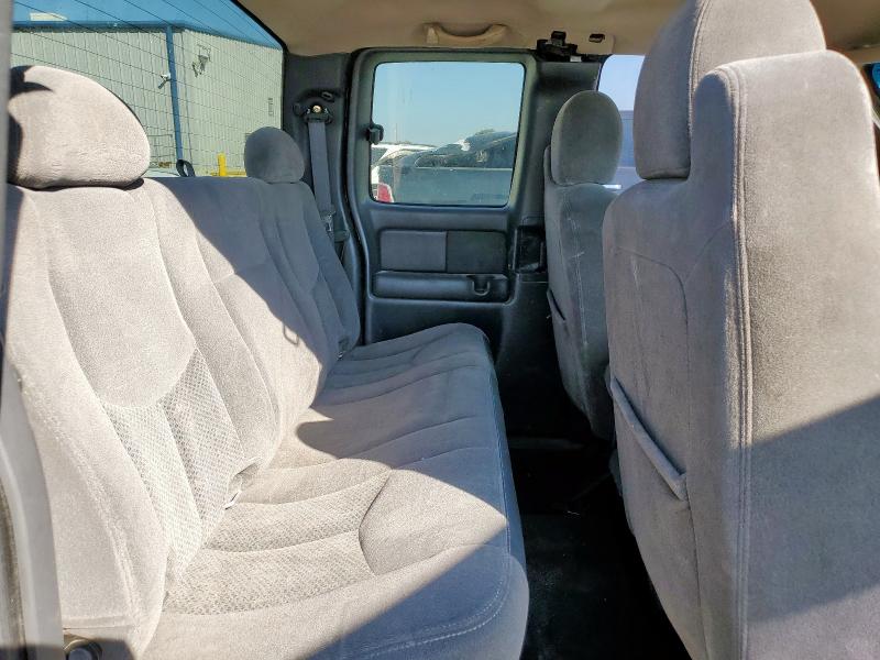 Photo 10 from auction – 2005 CHEVROLET SILVERADO with VIN 2GCEC19TX51173231