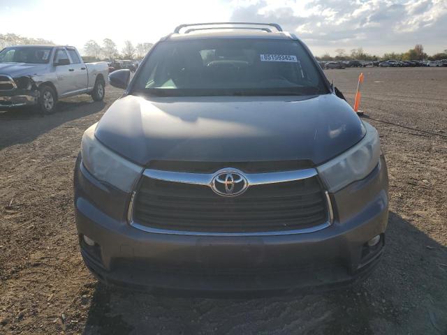 Photo 5 from auction – 2015 TOYOTA HIGHLANDER with VIN 5TDJKRFH2FS163528