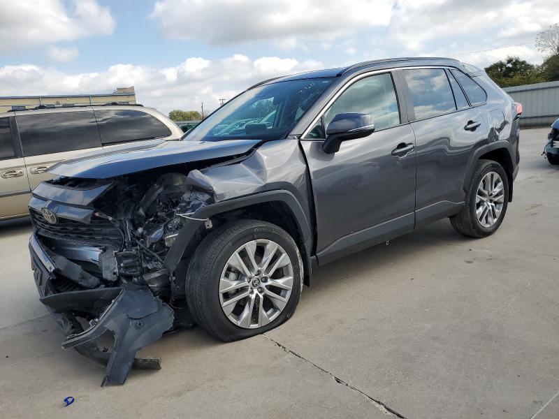Photo 1 from auction – 2022 TOYOTA RAV4 XLE P with VIN 2T3C1RFV2NC194701