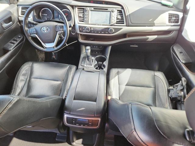 Photo 8 from auction – 2017 TOYOTA HIGHLANDER with VIN 5TDJZRFH8HS423316
