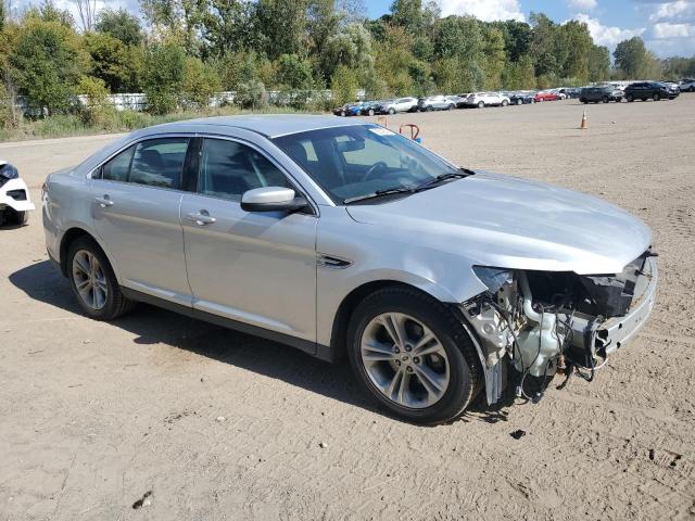 Photo 4 from auction – 2016 FORD TAURUS SEL with VIN 1FAHP2H87GG140865
