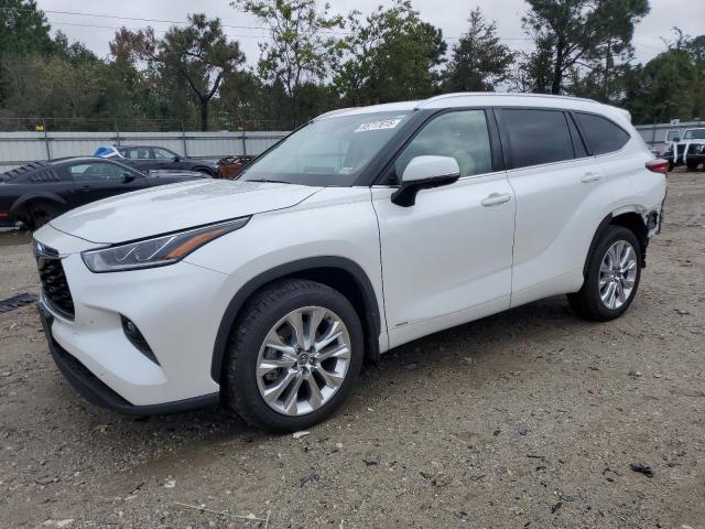 TOYOTA HIGHLANDER 2022 with VIN 5TDXBRCH0NS557624 - Photo from auction