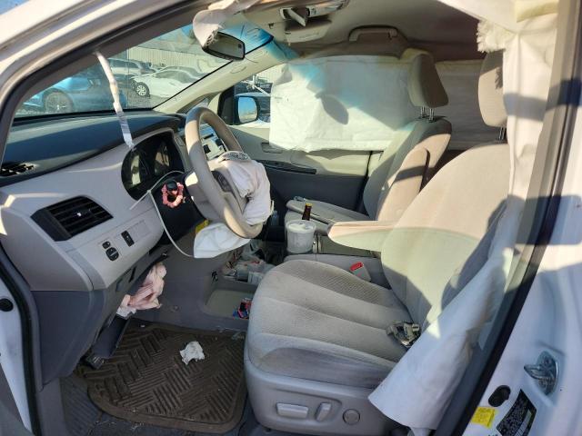 Photo 7 from auction – 2013 TOYOTA SIENNA LE with VIN 5TDKK3DC5DS280476