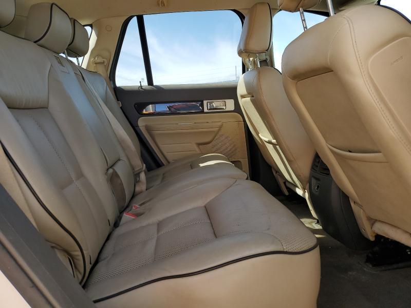 Photo 11 from auction – 2008 LINCOLN MKX with VIN 2LMDU68C38BJ30940