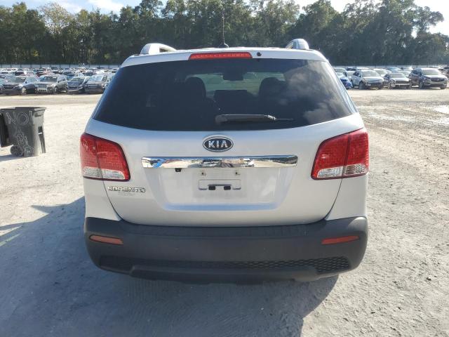 Photo 6 from auction – 2013 KIA SORENTO LX with VIN 5XYKTDA65DG405846