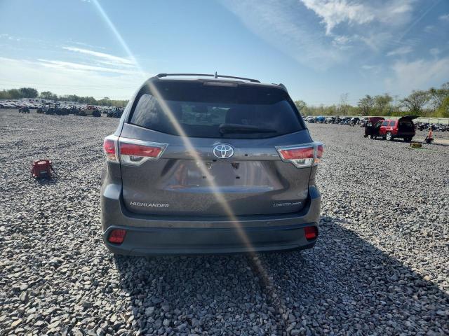 Photo 6 from auction – 2016 TOYOTA HIGHLANDER with VIN 5TDDKRFH2GS229865