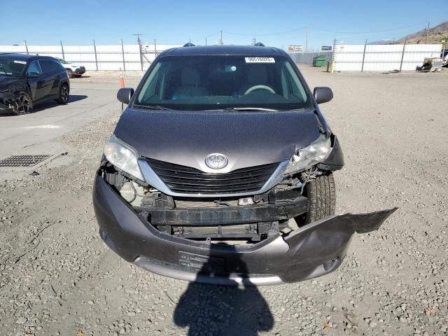 Photo 5 from auction – 2014 TOYOTA SIENNA LE with VIN 5TDKK3DC1ES506899