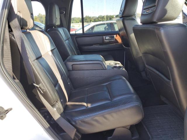 Photo 11 from auction – 2012 LINCOLN NAVIGATOR with VIN 5LMJJ2J59CEL04919