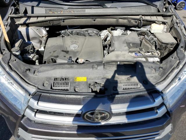 Photo 12 from auction – 2017 TOYOTA HIGHLANDER SE with VIN 5TDKZRFH8HS230460