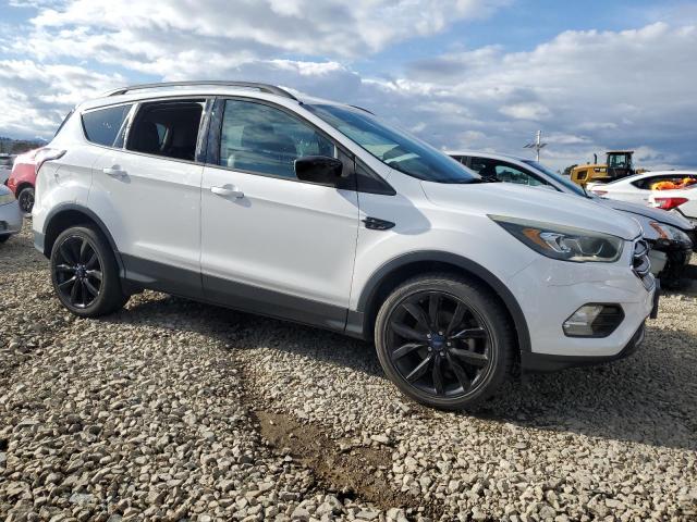 Photo 4 from auction – 2017 FORD ESCAPE SE with VIN 1FMCU0GD7HUD29398
