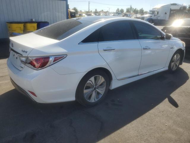 Photo 3 from auction – 2015 HYUNDAI SONATA HYB with VIN KMHEC4A49FA121419