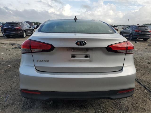 Photo 6 from auction – 2017 KIA FORTE LX with VIN 3KPFK4A73HE117873