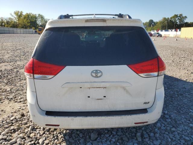 Photo 6 from auction – 2011 TOYOTA SIENNA XLE with VIN 5TDYK3DC7BS019857