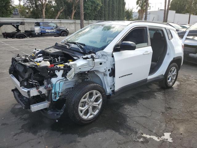 JEEP COMPASS 2024 with VIN 3C4NJDBN9RT176743 - Photo from auction