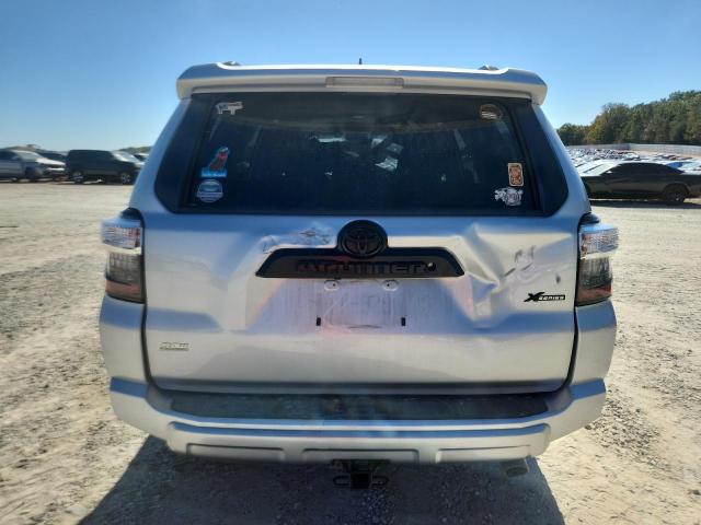 Photo 6 from auction – 2020 TOYOTA 4RUNNER SR with VIN JTEBU5JR0L5830973