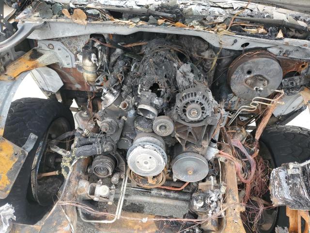 Photo 12 from auction – 2002 CHEVROLET SILVERADO with VIN 1GCEK19TX2E241539