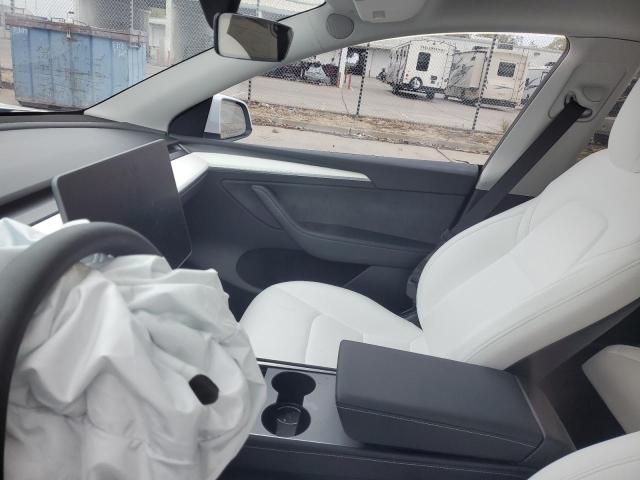 Zdjęcie 9 z aukcji – 2025 TESLA MODEL Y z VIN 7SAYGAEE6SF248950