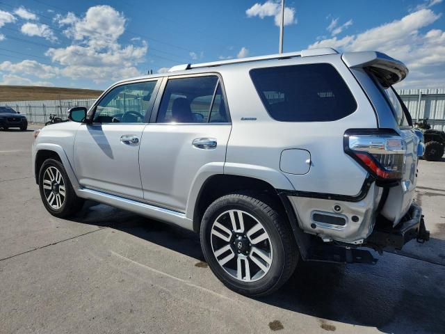 Photo 2 from auction – 2018 TOYOTA 4RUNNER SR with VIN JTEBU5JRXJ5557764