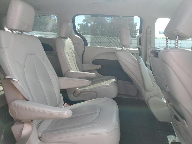 Photo 11 from auction – 2017 CHRYSLER PACIFICA TOURING L PLUS with VIN 2C4RC1EG1HR796785