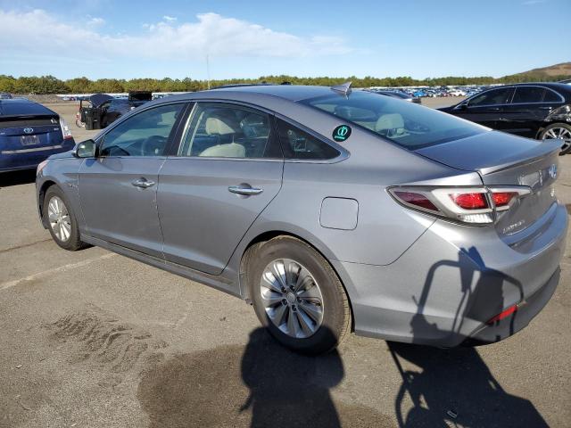 Photo 2 from auction – 2016 HYUNDAI SONATA HYB with VIN KMHE24L17GA016563