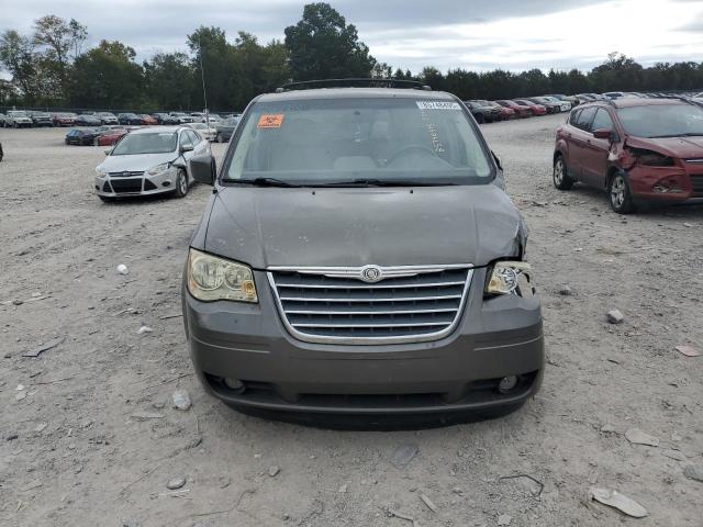Photo 5 from auction – 2010 CHRYSLER TOWN & COU with VIN 2A4RR5D13AR366226