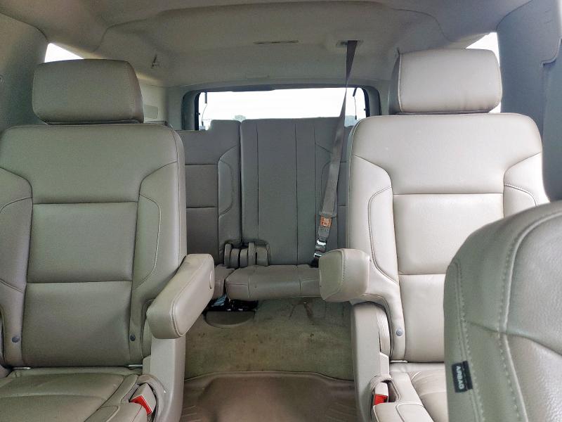 Photo 10 from auction – 2016 CHEVROLET SUBURBAN C with VIN 1GNSCHKC3GR103948