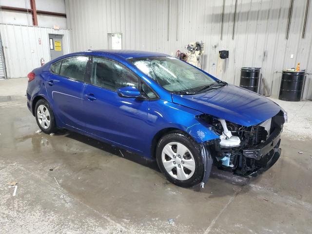 Photo 4 from auction – 2017 KIA FORTE LX with VIN 3KPFK4A76HE090085