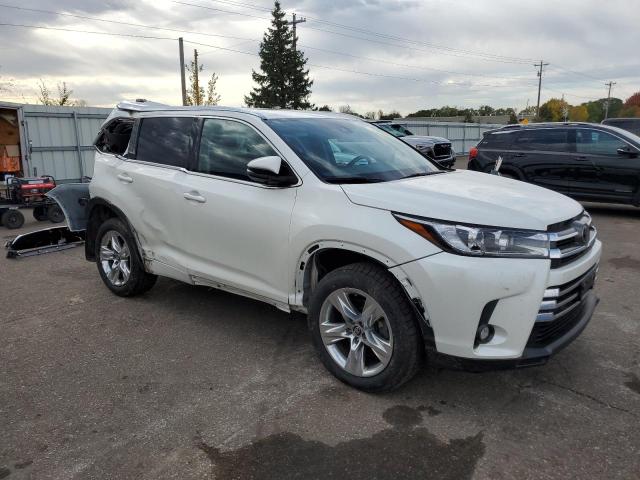 Photo 4 from auction – 2019 TOYOTA HIGHLANDER with VIN 5TDDZRFHXKS926320