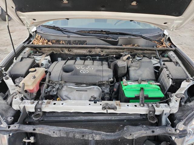 Photo 11 from auction – 2011 TOYOTA RAV4 with VIN JTMBF4DV4BD040033
