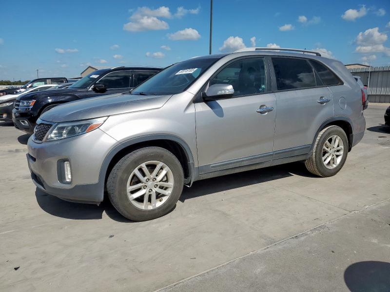 KIA SORENTO LX 2015 with VIN 5XYKT4A67FG657875 - Photo from auction