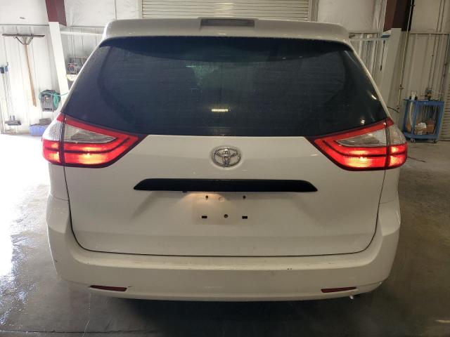 Photo 6 from auction – 2018 TOYOTA SIENNA L with VIN 5TDZZ3DC1JS939871
