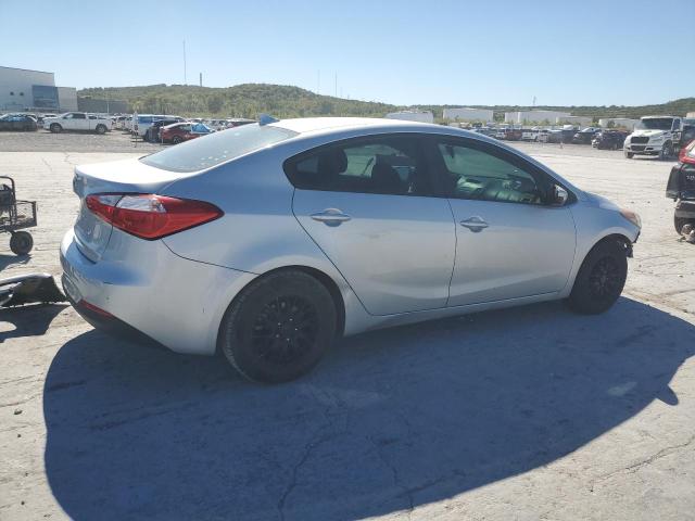 Photo 3 from auction – 2016 KIA FORTE LX with VIN KNAFK4A66G5467724
