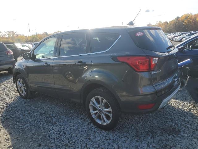 Photo 2 from auction – 2019 FORD ESCAPE SE with VIN 1FMCU9GD2KUB90468