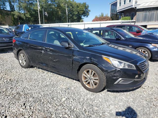 Photo 4 from auction – 2017 HYUNDAI SONATA SE with VIN 5NPE24AF0HH460431