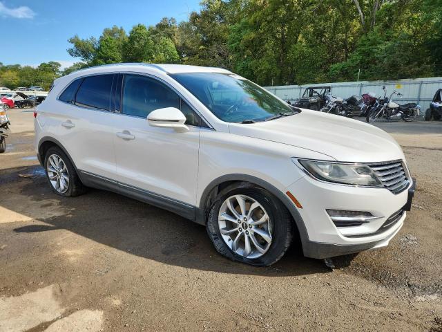 صورة رقم 4 من المزاد - 2015 LINCOLN MKC مع VIN 5LMCJ1A93FUJ27588