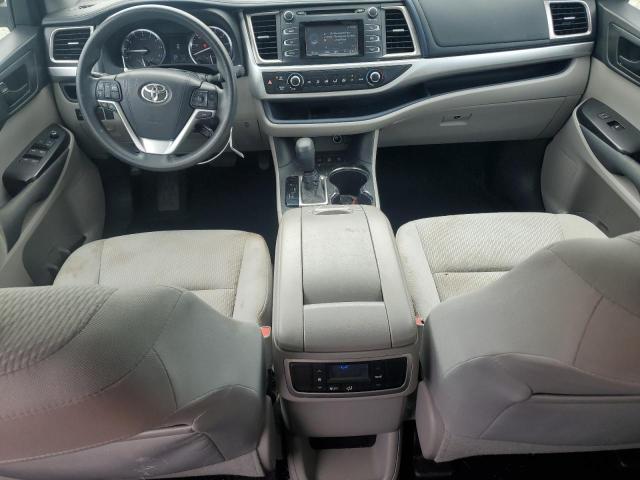 Photo 8 from auction – 2016 TOYOTA HIGHLANDER with VIN 5TDBKRFH9GS299578