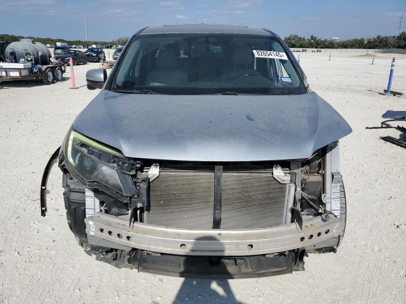 Photo 5 from auction – 2019 HONDA RIDGELINE with VIN 5FPYK3F62KB020482