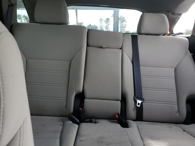 Photo 10 from auction – 2017 KIA SORENTO LX with VIN 5XYPG4A33HG209748