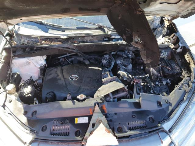 Photo 12 from auction – 2019 TOYOTA HIGHLANDER with VIN 5TDKZRFH1KS368879