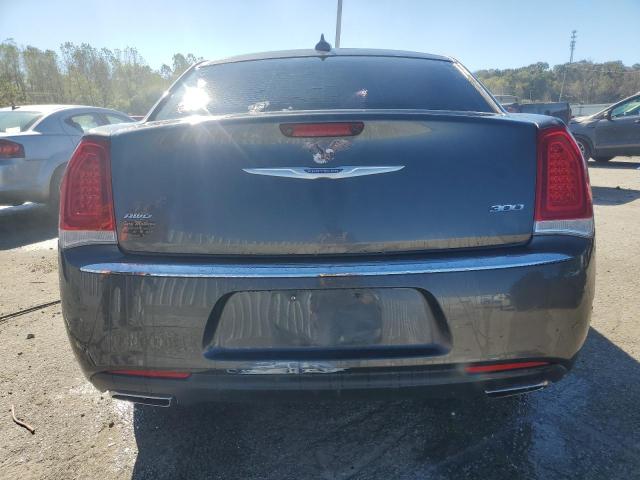 Photo 6 from auction – 2019 CHRYSLER 300 LIMITE with VIN 2C3CCAKG7KH690885