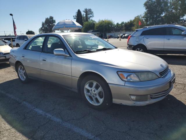 Zdjęcie 4 z aukcji – 2001 LEXUS ES 300 z VIN JT8BF28G610341343