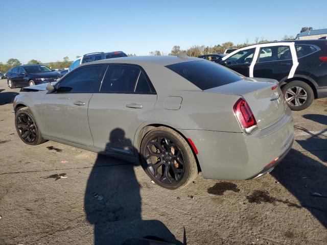 Photo 2 from auction – 2019 CHRYSLER 300 S with VIN 2C3CCABG9KH625942