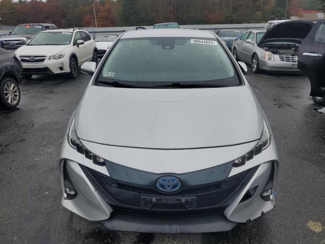 Photo 5 from auction – 2017 TOYOTA PRIUS PRIM with VIN JTDKARFP8H3013247