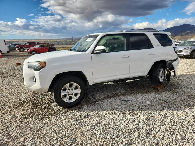 TOYOTA 4RUNNER SR 2015 with VIN JTEBU5JRXF5211477 - Photo from auction