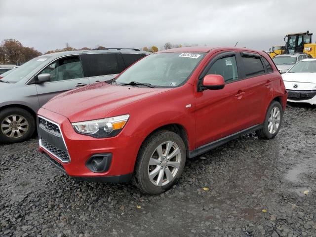 MITSUBISHI OUTLANDER 2015 z numerem VIN 4A4AR3AWXFE028407 - Zdjęcie z aukcji