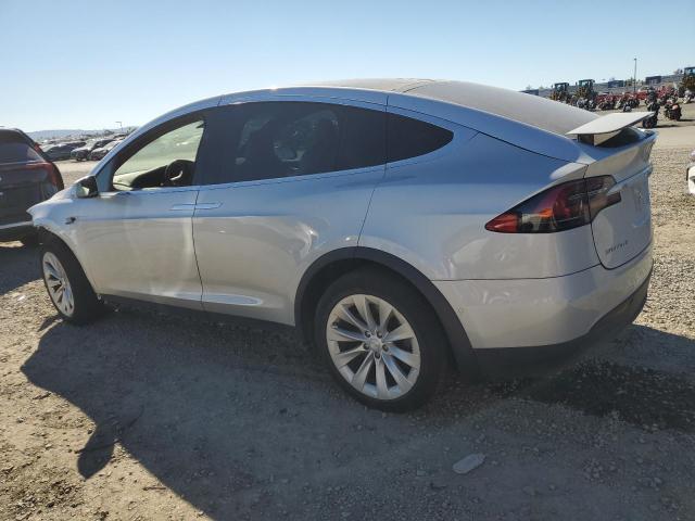Photo 2 from auction – 2018 TESLA MODEL X with VIN 5YJXCAE21JF117787