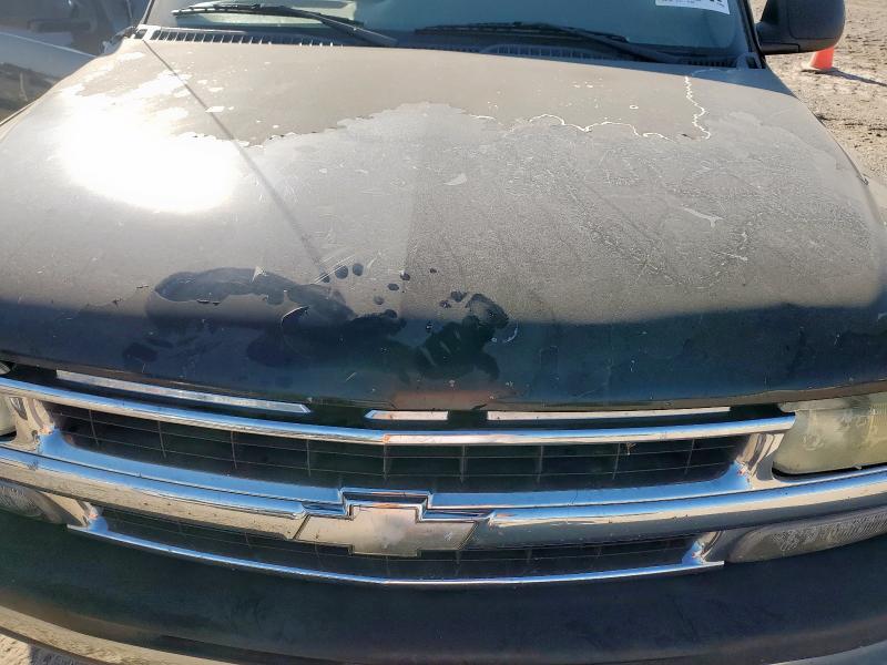 Photo 12 from auction – 2003 CHEVROLET SUBURBAN C with VIN 3GNEC16Z33G340355