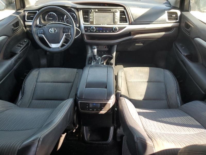 Photo 8 from auction – 2016 TOYOTA HIGHLANDER with VIN 5TDBKRFH5GS245016
