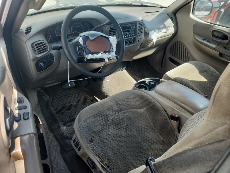 Photo 8 from auction – 2000 FORD F150 with VIN 1FTRX17W1YNC23892