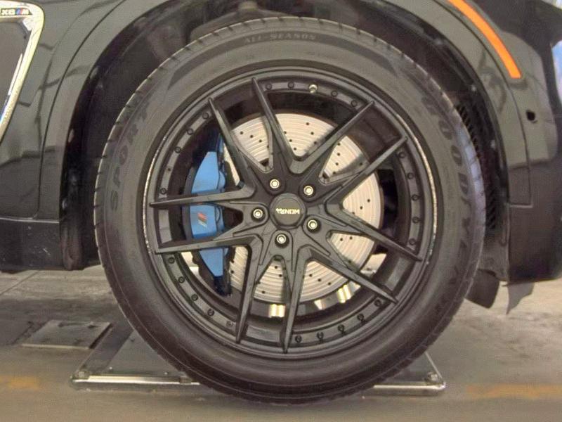Photo 11 from auction – 2016 BMW X6 M with VIN 5YMKW8C56G0R43377